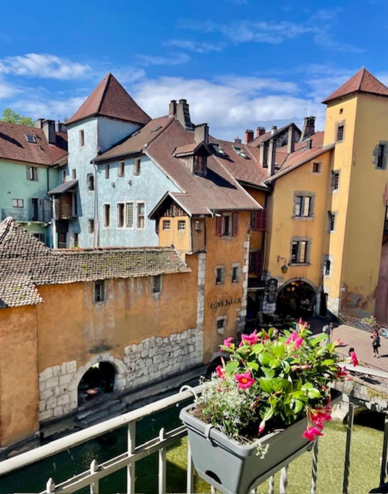 Le Canal - Nice Studio On The Venice Of The Alps อานซี ภายนอก รูปภาพ